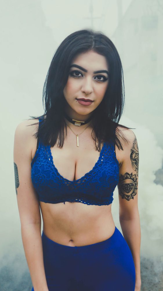 Corrine, companion in Los Angeles