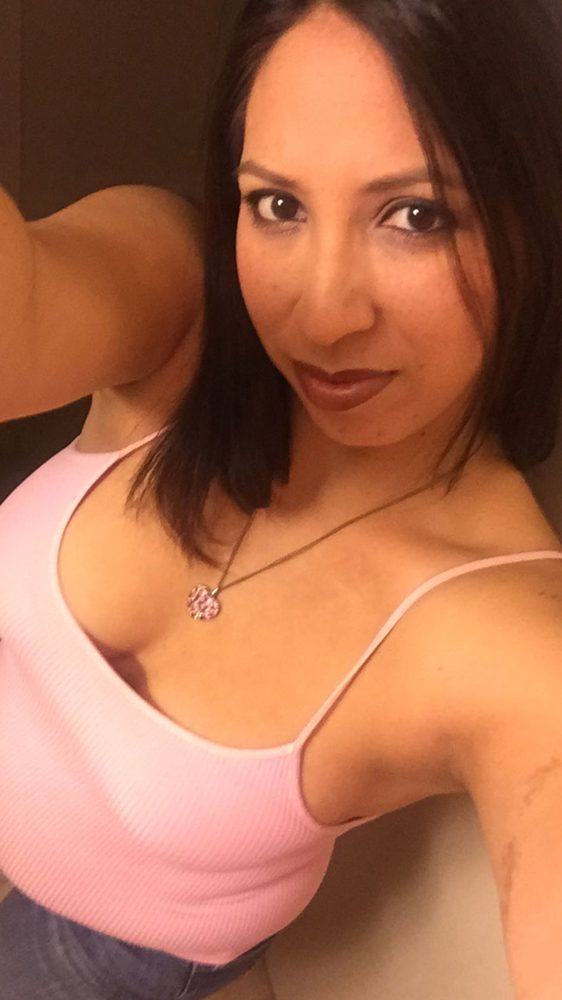 Jennifer, companion in Los Angeles