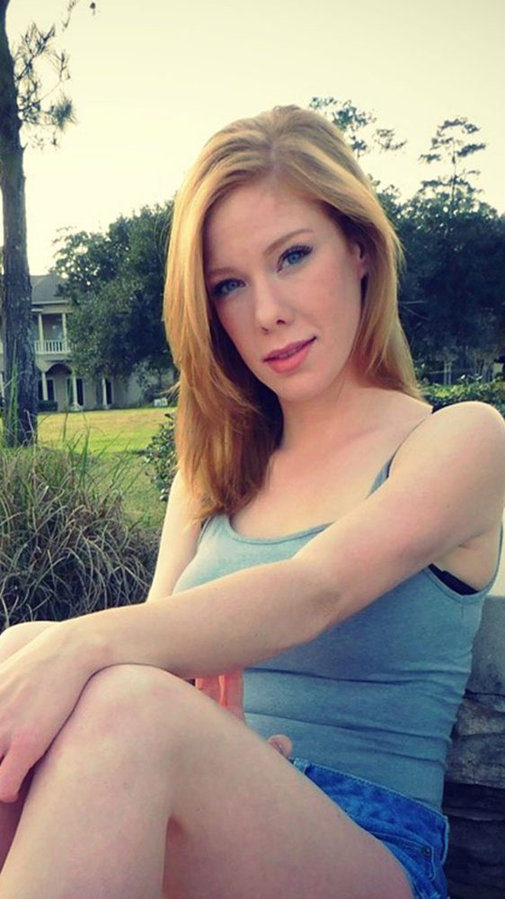 Lauren, companion in Houston