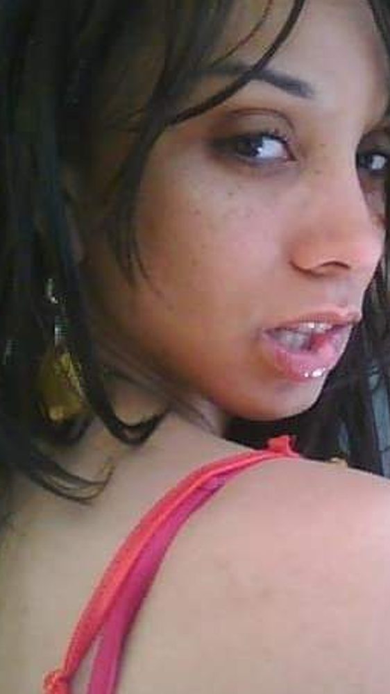 Taylee, companion in Durham