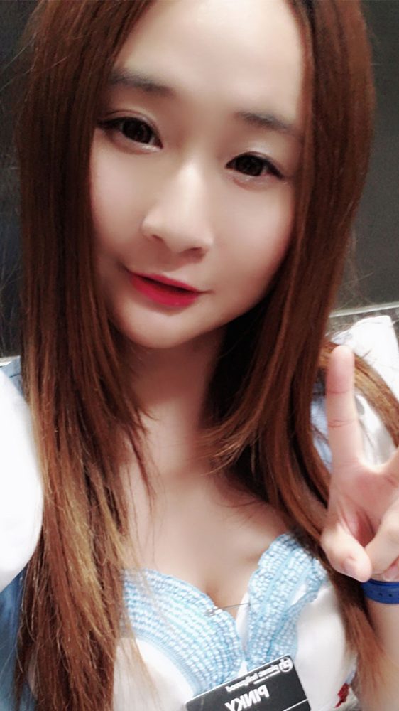 Xinyi, companion in Las Vegas